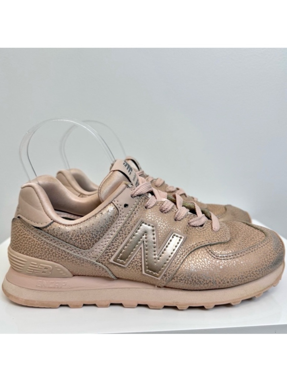 New Balance 574 Pebbled Metallic Leather Sneaker Women's Sz 7.5 Pink Rose Gold